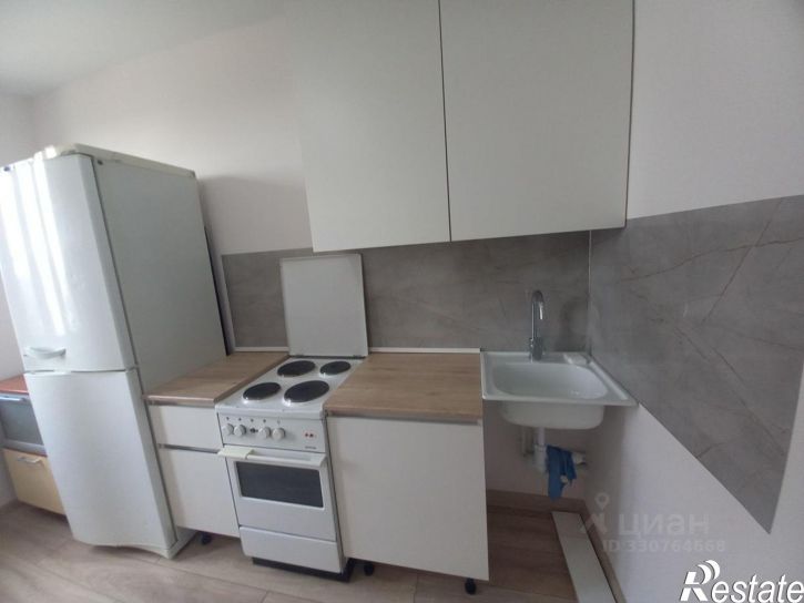 1-комн квартира улица Алексея Леонова, 13 к1,  д. 13 к1