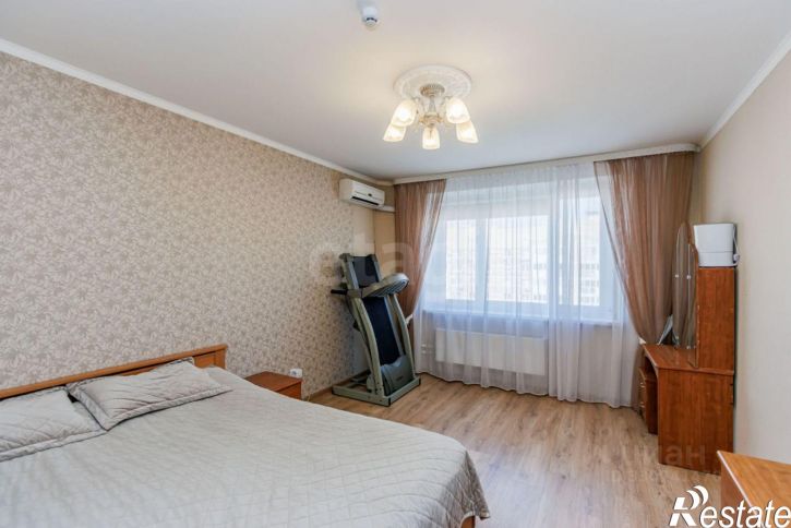 3-комн квартира Кремлёвская улица, 110 к1,  д. 110 к1