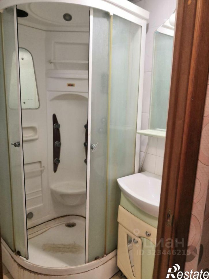 2-комн квартира улица Ивана Крылова, 21Г,  д. 21Г