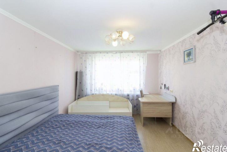 3-комн квартира улица Ивана Словцова, 17,  д. 17