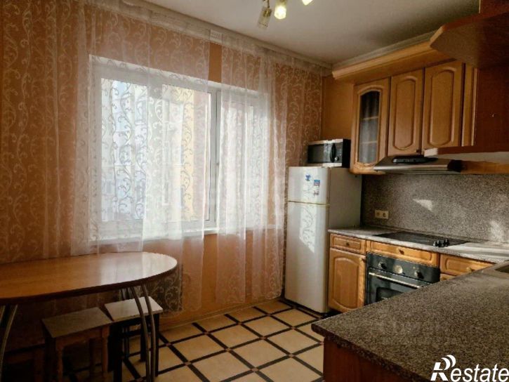 2-комн квартира улица 50 лет Октября, 62А/2,  д. 62А/2