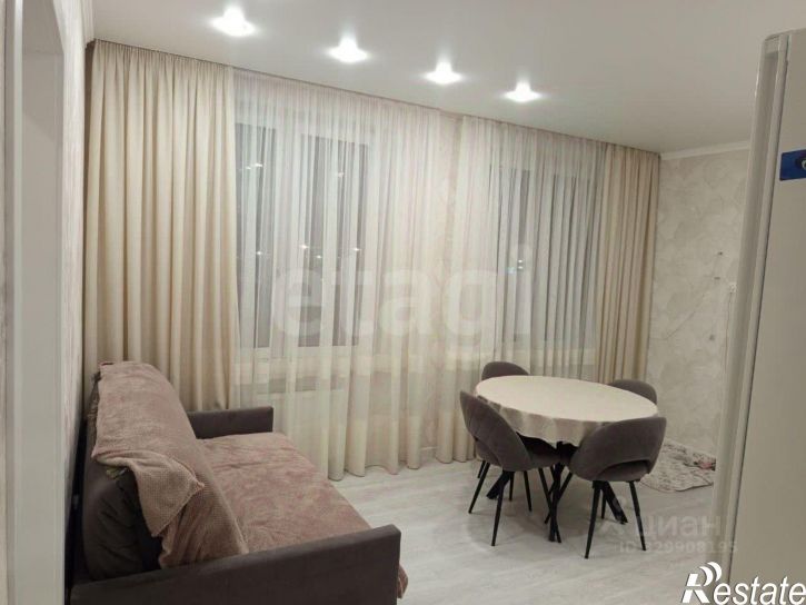 3-комн квартира улица Фармана Салманова, 26,  д. 26