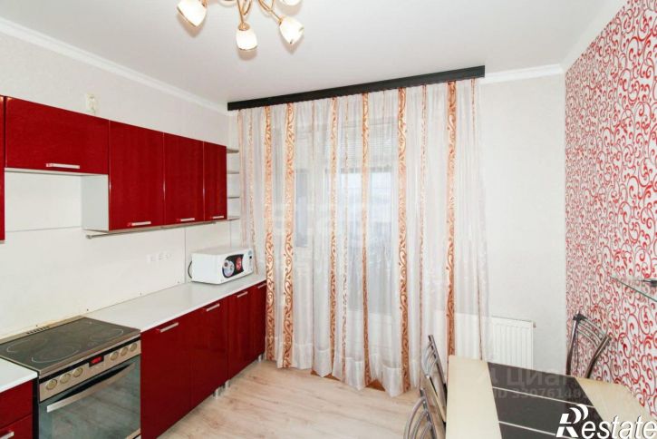 2-комн квартира ул Бакинских Комиссаров, 3,  д. 3