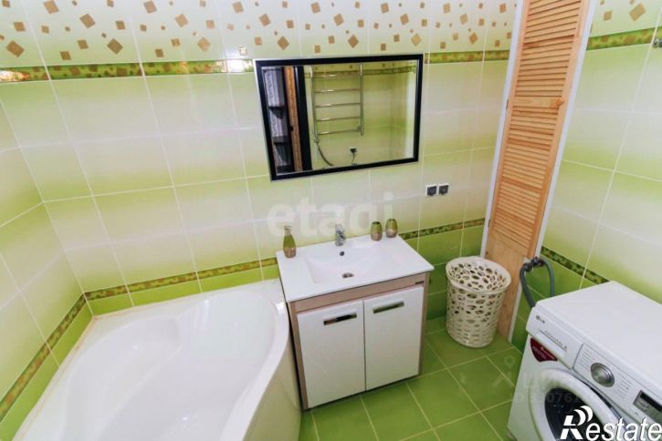 2-комн квартира ул Бакинских Комиссаров, 3,  д. 3
