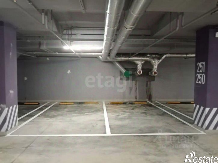 Гараж/парковка улица Евгения Войнова, 3 к2,  д. 3 к2