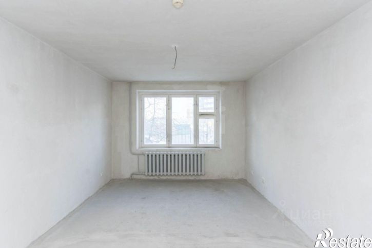 3-комн квартира улица Николая Семёнова, 27/3,  д. 27/3
