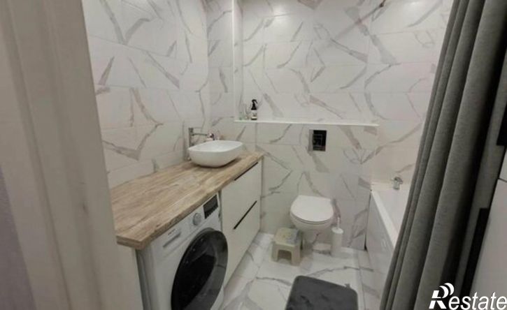 2-комн квартира улица Николая Никитина, 4 к1,  д. 4 к1