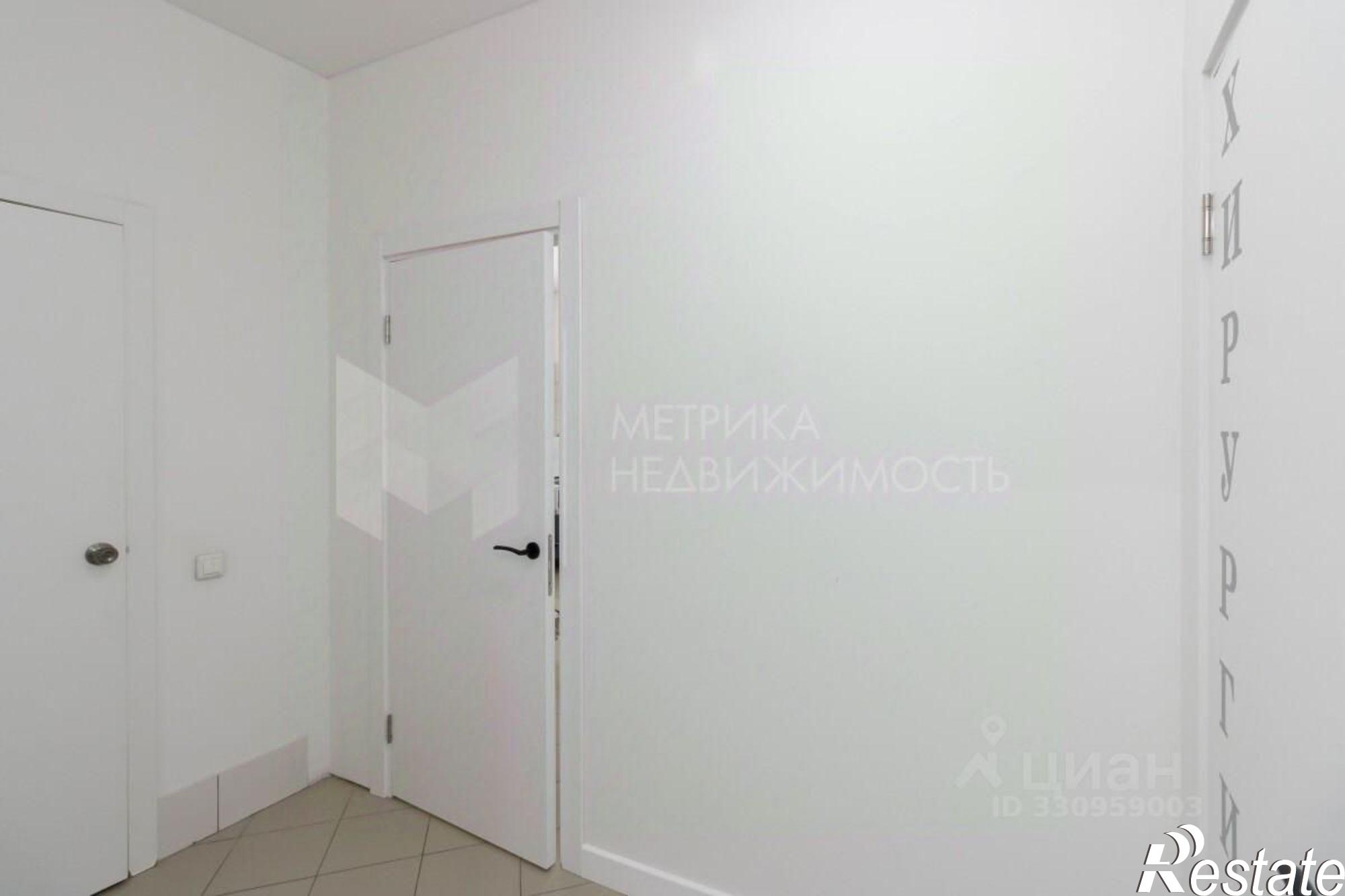 Купить торговое помещение за 20 468 100 рублей на улица Дмитрия Менделеева, 7