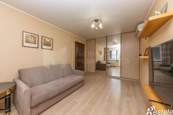 2-комн квартира ул Муравленко, 15а,  д. 15а