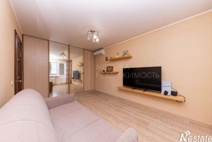 2-комн квартира ул Муравленко, 15а,  д. 15а