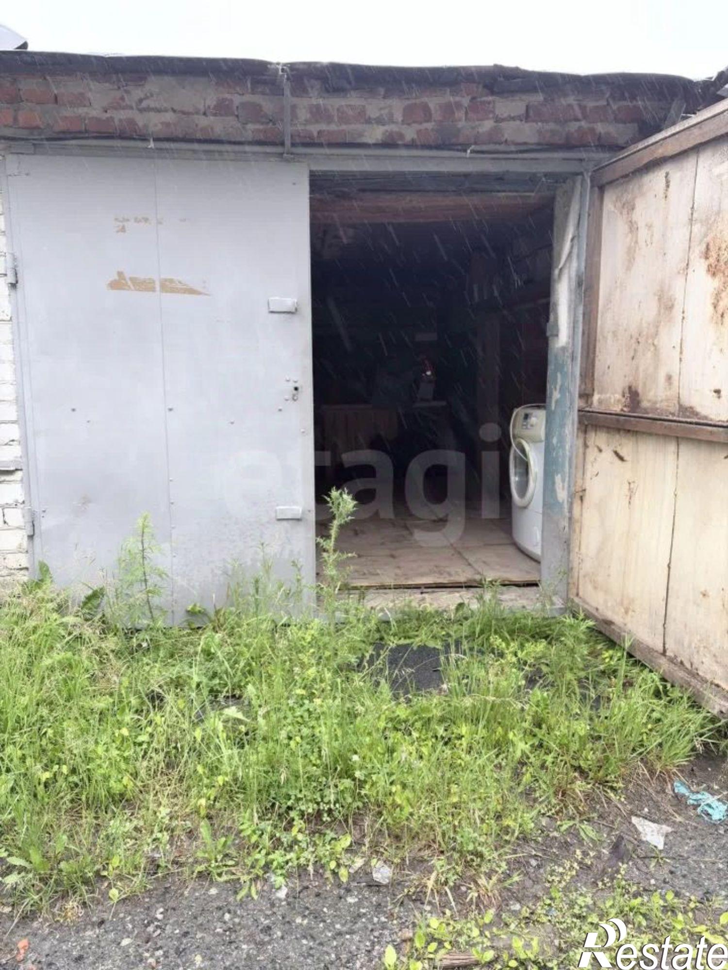 Купить гараж, место в паркинге за 537 370 рублей на Одесская улица
