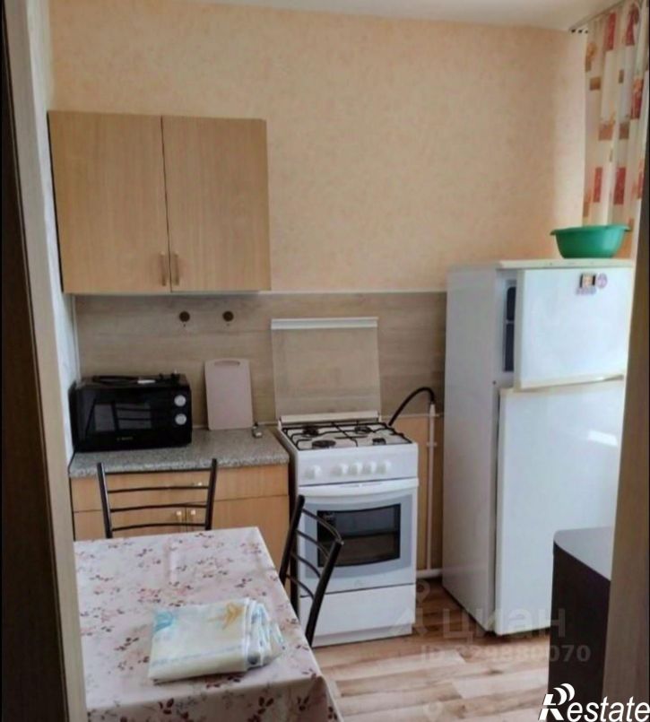 2-комн квартира ул 8 Августа, 49,  д. 49