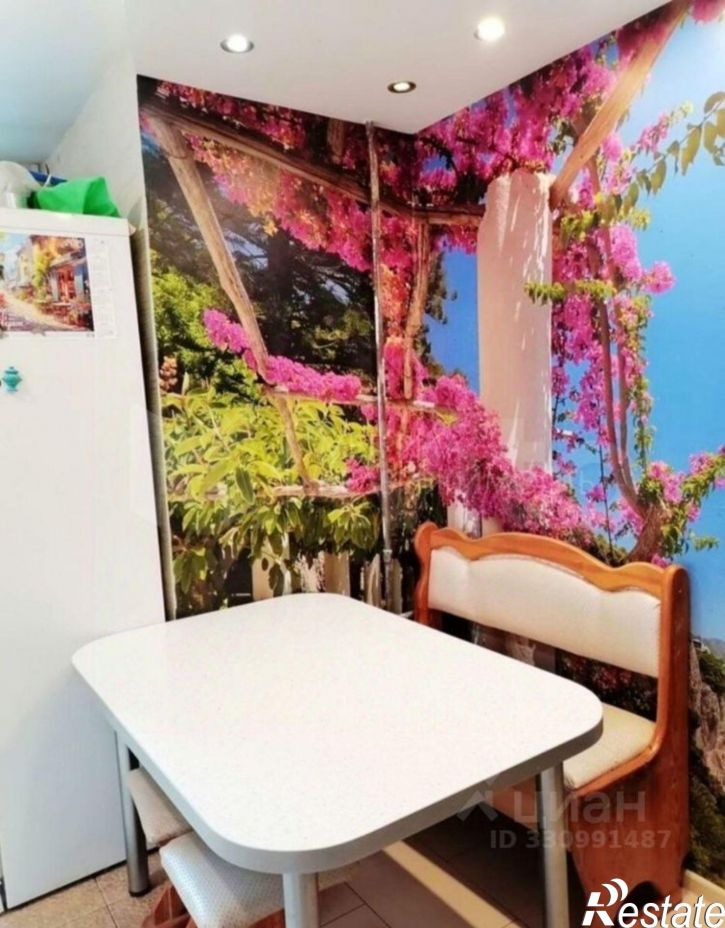 3-комн квартира улица Циолковского, 15,  д. 15