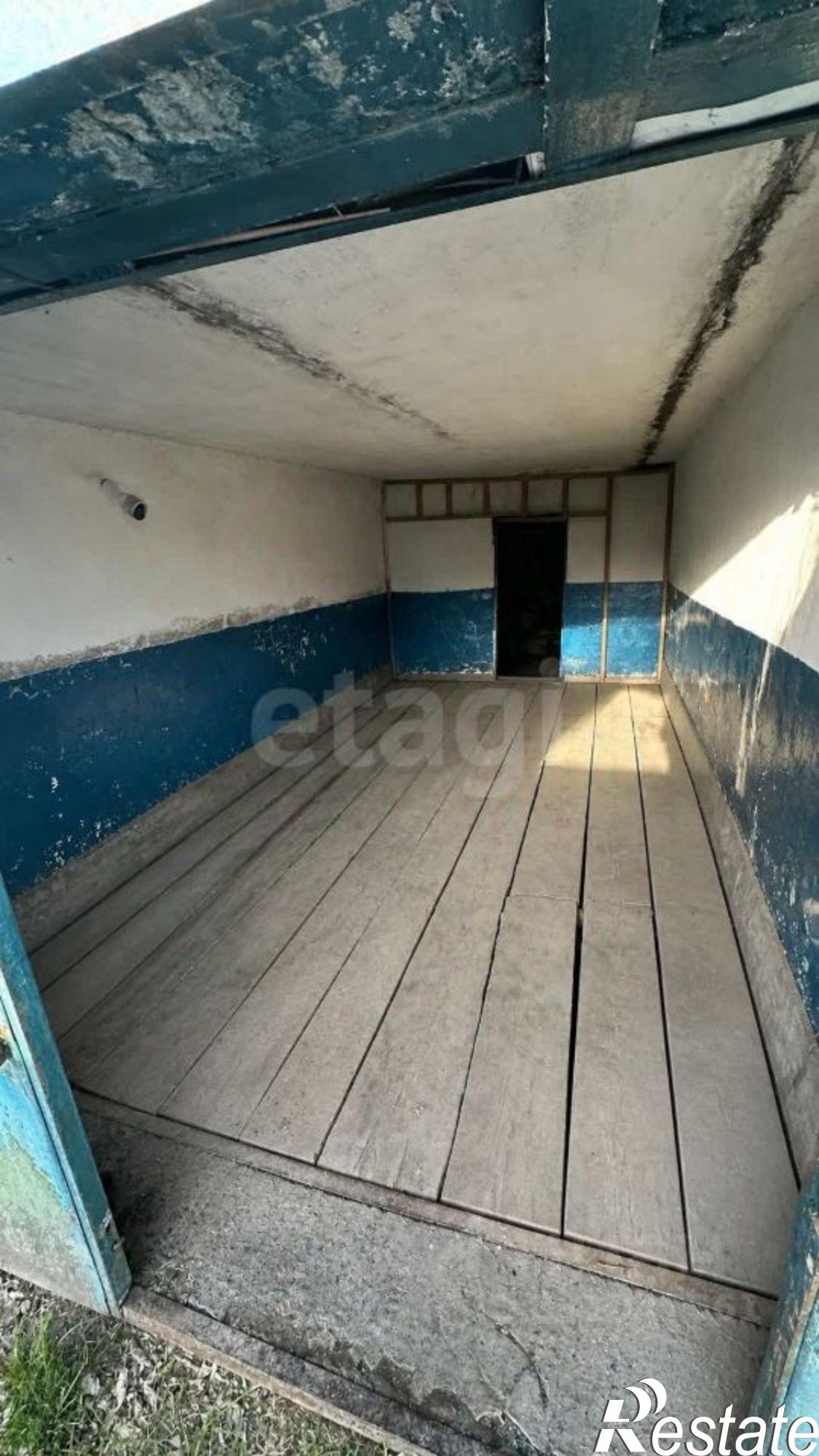 Купить гараж, место в паркинге за 489 402 рублей на ул Октябрьская, 33