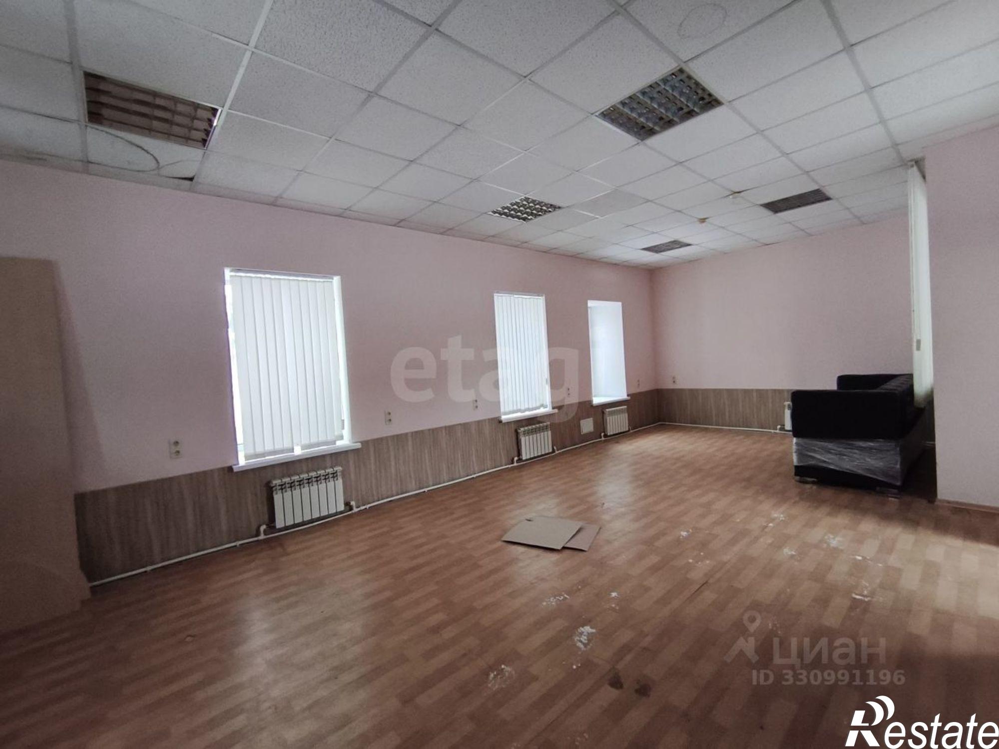 Купить торговое помещение за 37 500 100 рублей на улица Щербакова, 77