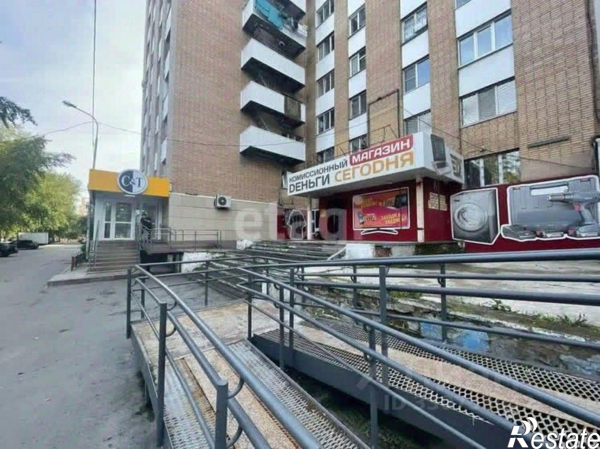 Купить комнату за 1 600 000 рублей на улица Республики, 212