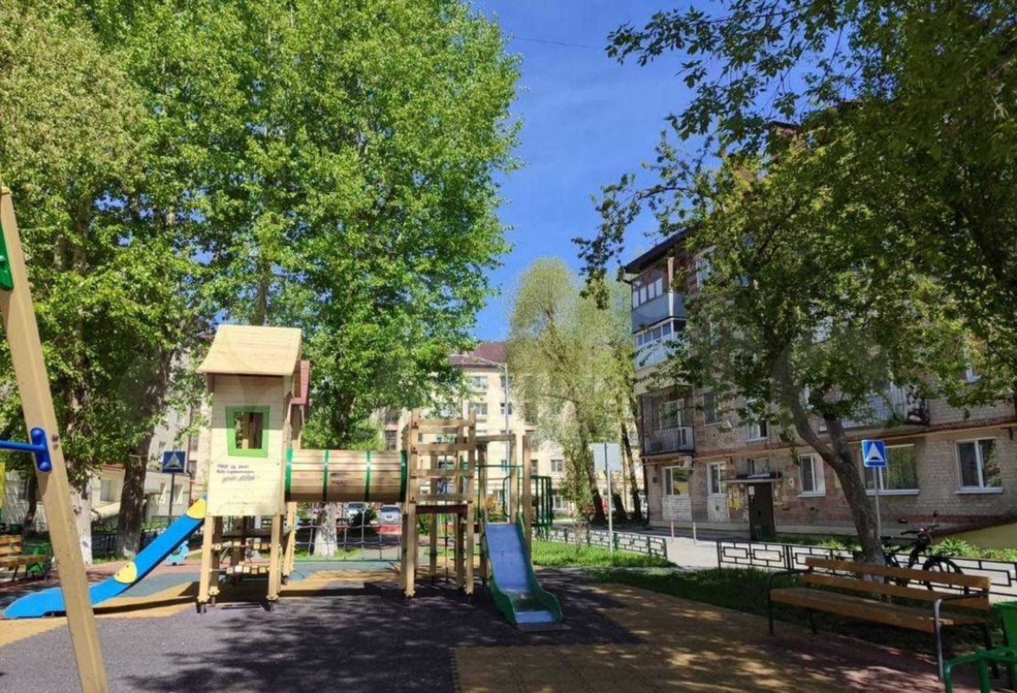 Купить квартиру за 3 930 000 рублей на Революции, 2