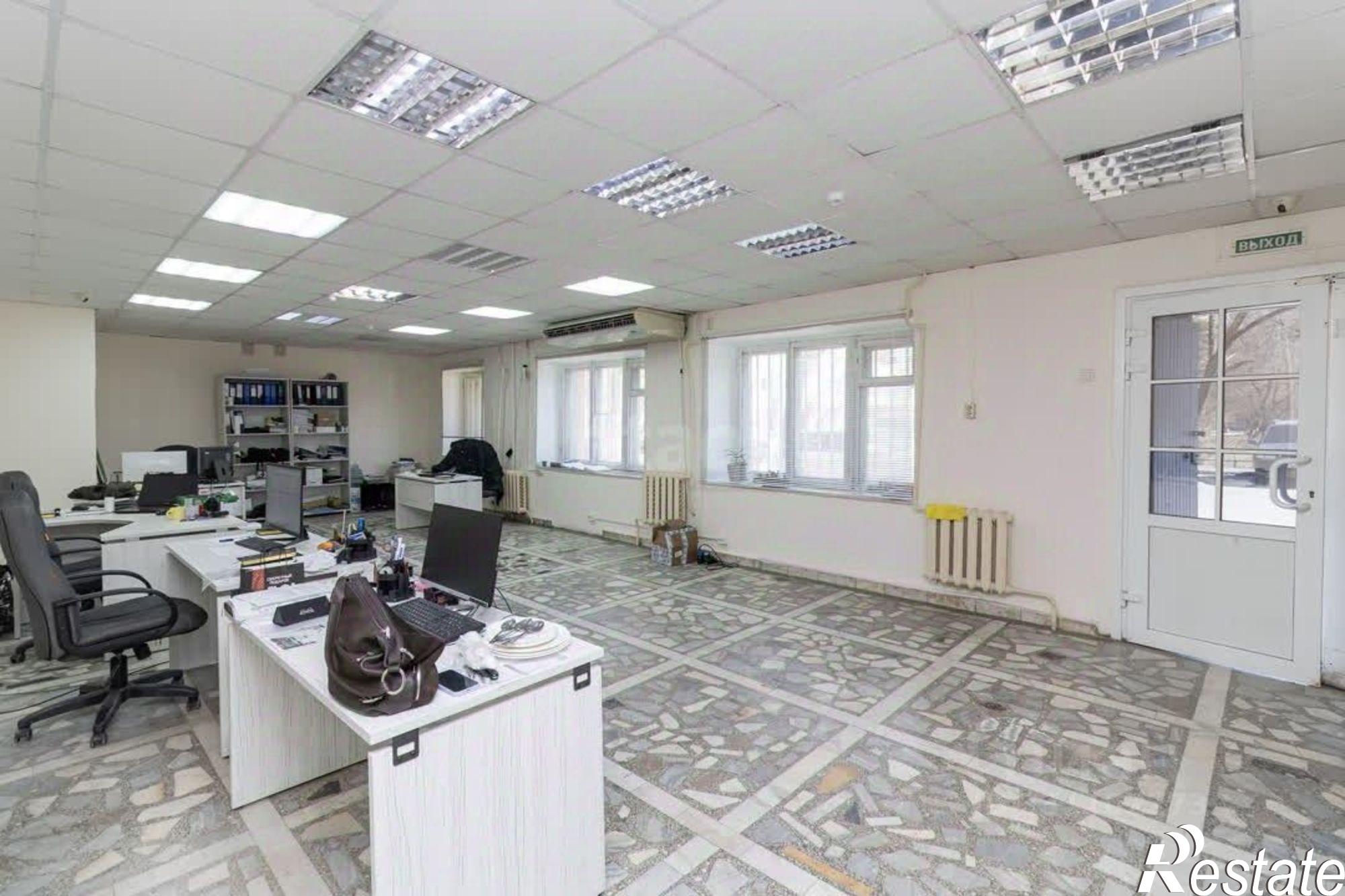Купить торговое помещение за 3 882 910 рублей на Курская улица, 2