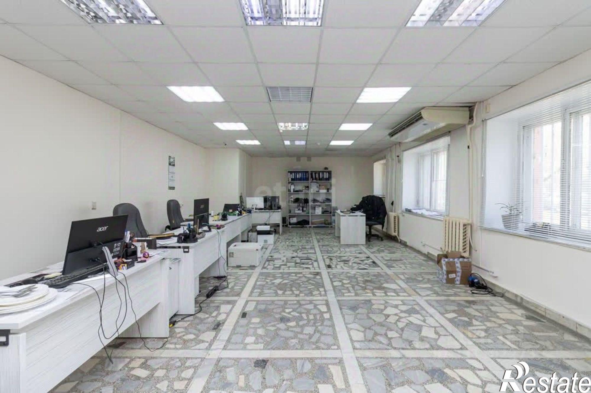 Купить торговое помещение за 3 882 910 рублей на Курская улица, 2