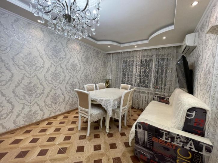 3-комн квартира Республики, 169