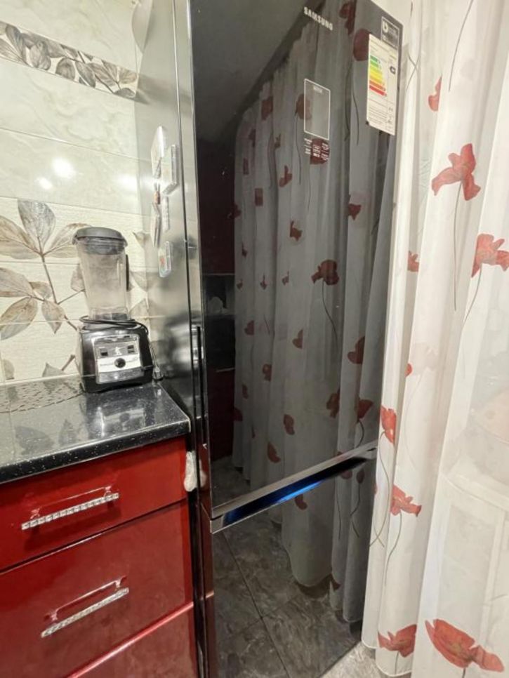 3-комн квартира Республики, 169