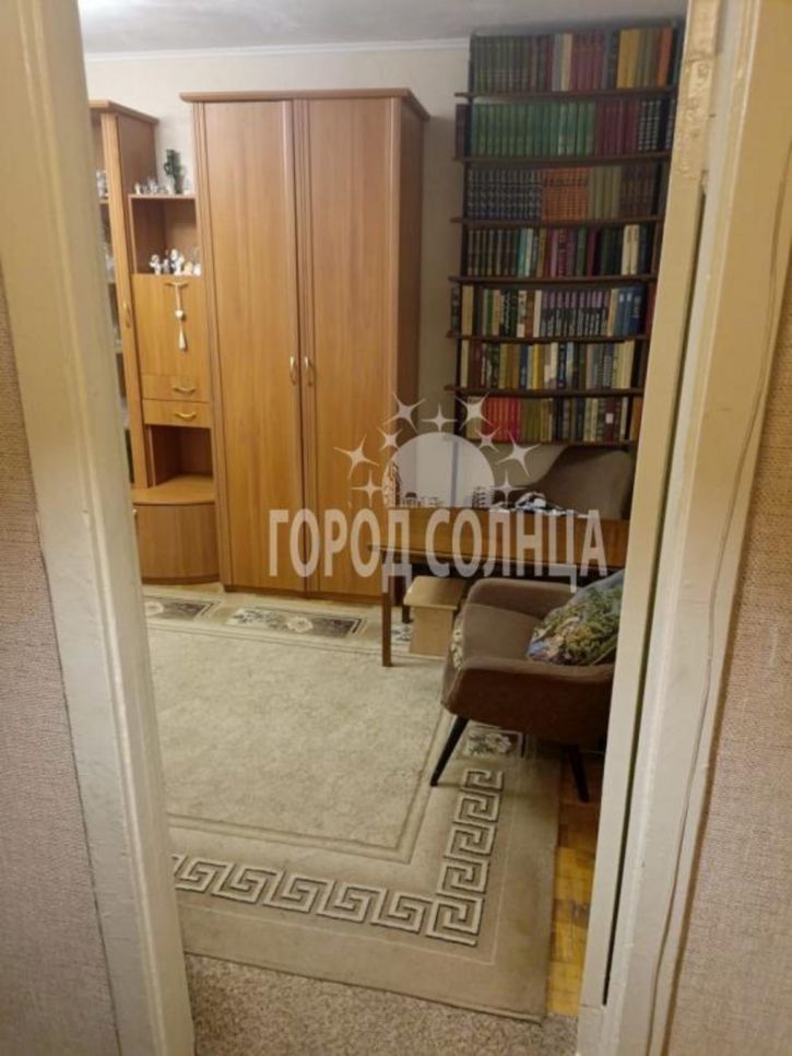 1-комн квартира Маршала Захарова, 5