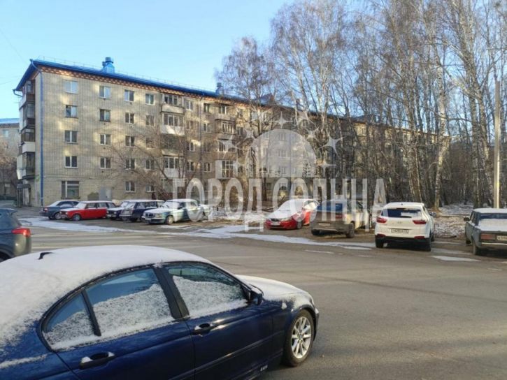 1-комн квартира Маршала Захарова, 5