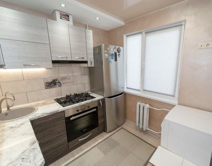 2-комн квартира Мельникайте, 95