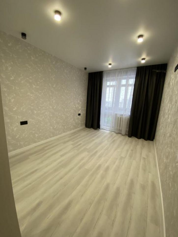 2-комн квартира Широтная, 81