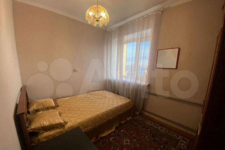3-комн квартира Революции, 2