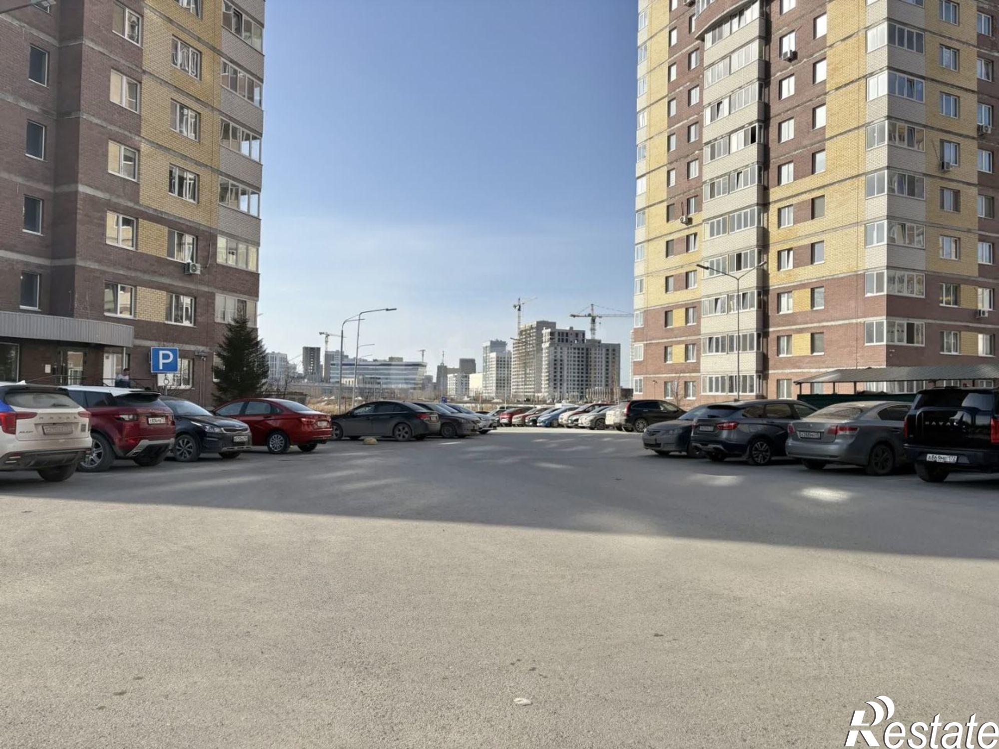 Купить гараж, место в паркинге за 439 855 рублей на ул Мельникайте, 2 6