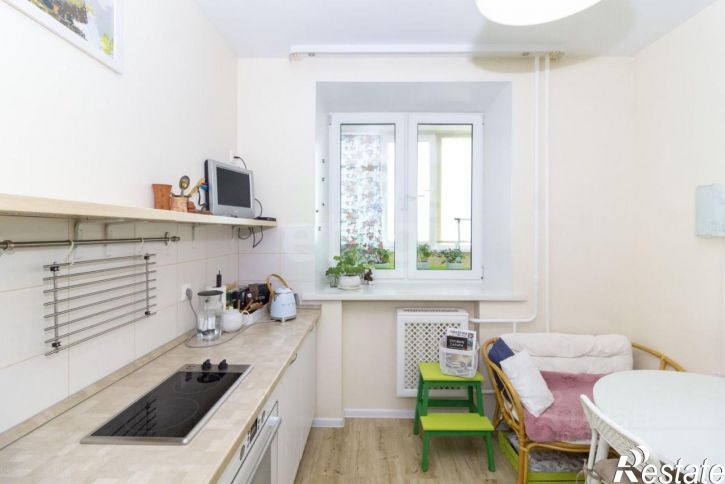 2-комн квартира ул Мельникайте, 142а,  д. 142а