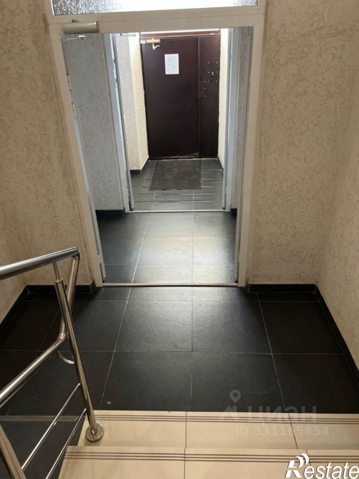 3-комн квартира ул Кузнецова, 15,  д. 15