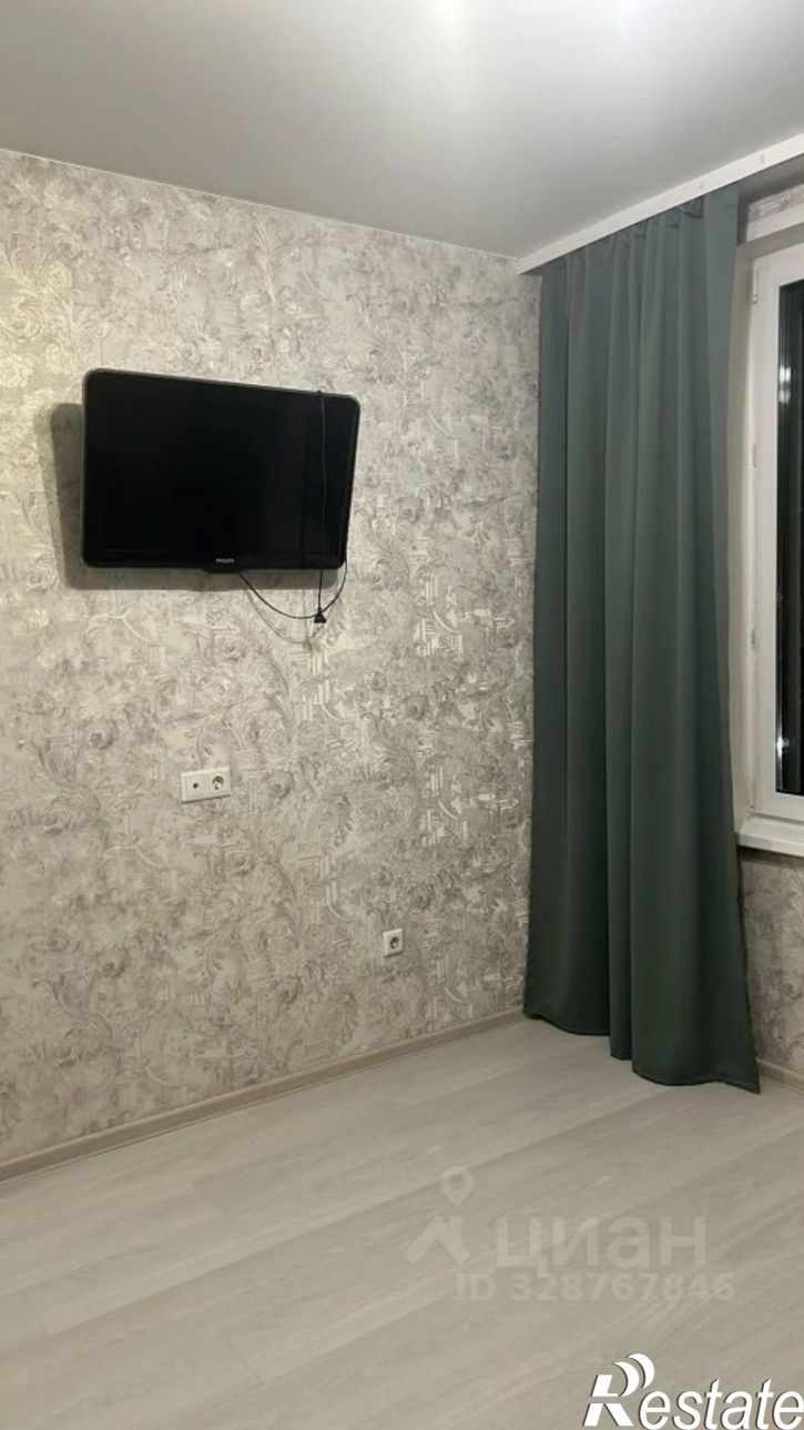 1-комн квартира улица Александра Протозанова, 4,  д. 4