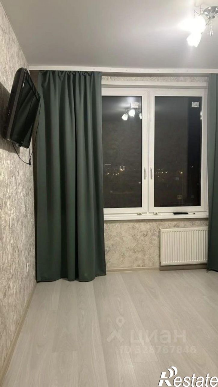 1-комн квартира улица Александра Протозанова, 4,  д. 4