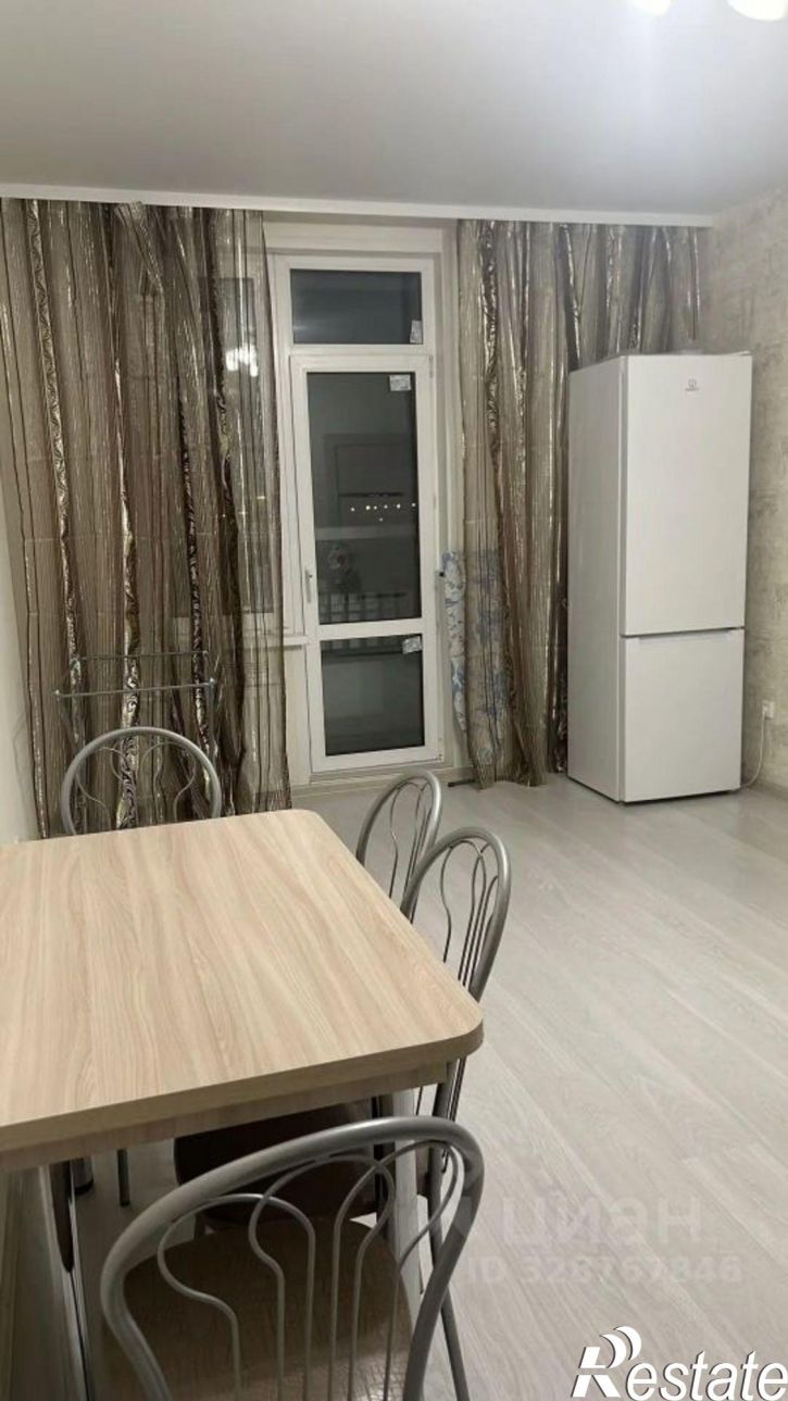 1-комн квартира улица Александра Протозанова, 4,  д. 4