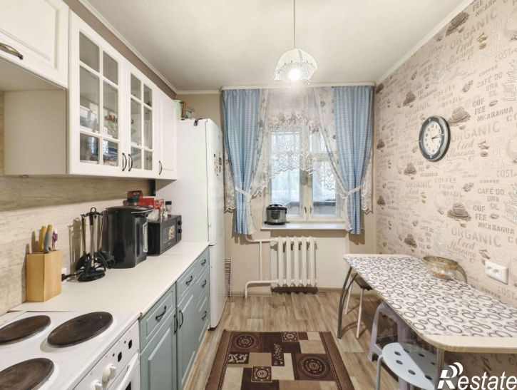 4-комн квартира ул Ватутина, 79,  д. 79