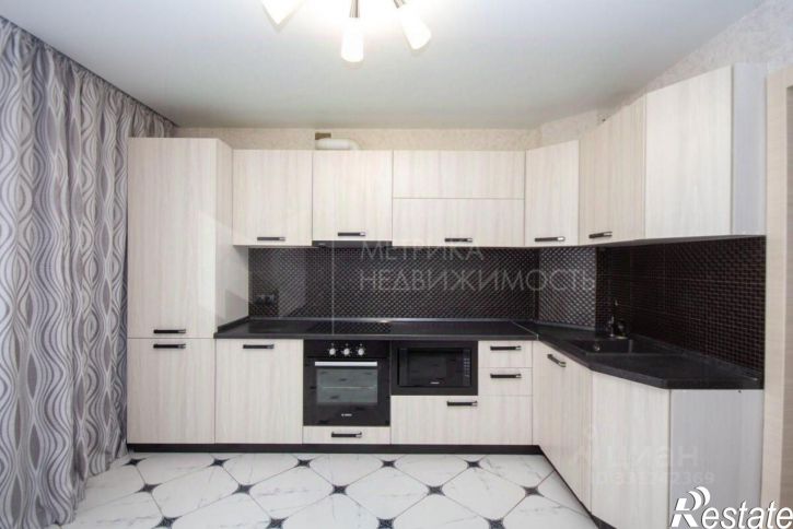 3-комн квартира ул Кремлевская, 102,  д. 102