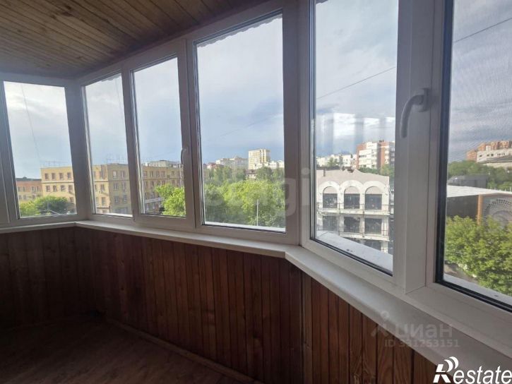2-комн квартира Комсомольская улица, 56,  д. 56