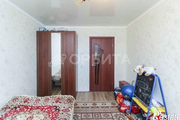 4-комн квартира пр-д Стахановцев, 6,  д. 6