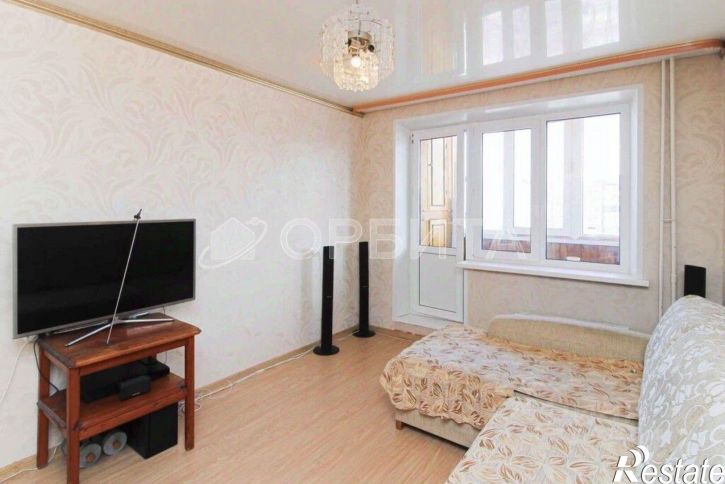 4-комн квартира пр-д Стахановцев, 6,  д. 6