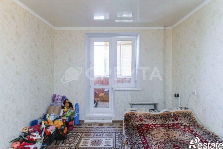 4-комн квартира пр-д Стахановцев, 6,  д. 6
