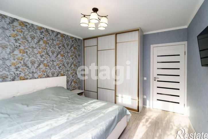 3-комн квартира ул Кремлевская, 85 1,  д. 85 1,  к. 1