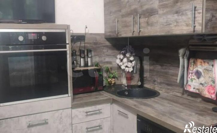 3-комн квартира улица Домостроителей, 8,  д. 8