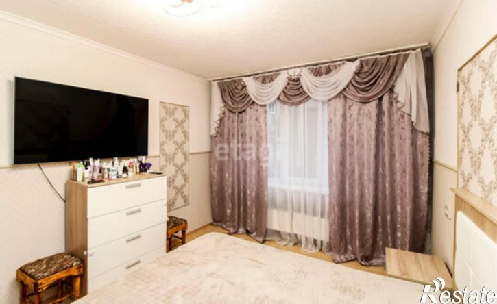 3-комн квартира улица Домостроителей, 8,  д. 8
