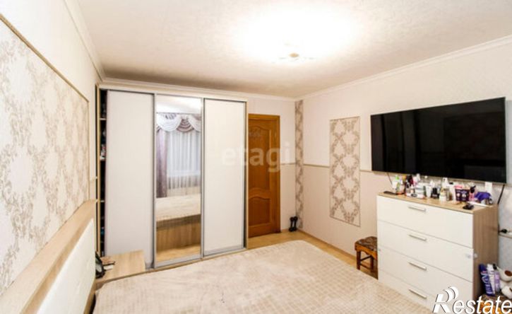 3-комн квартира улица Домостроителей, 8,  д. 8