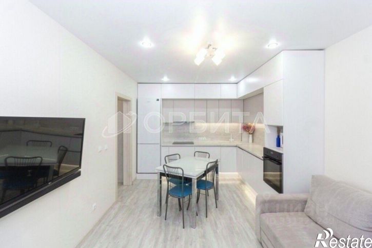 2-комн квартира улица Александра Протозанова, 12 к1,  д. 12 к1