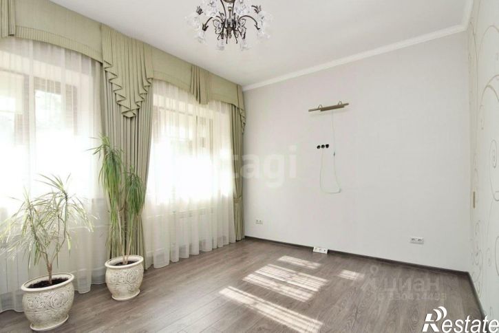 4-комн квартира ул Перекопская, 3,  д. 3