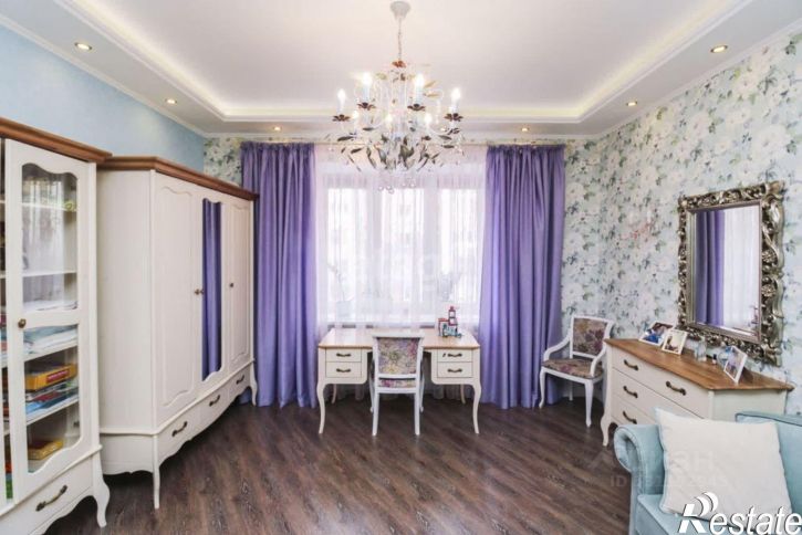 4-комн квартира улица Кузнецова, 13,  д. 13