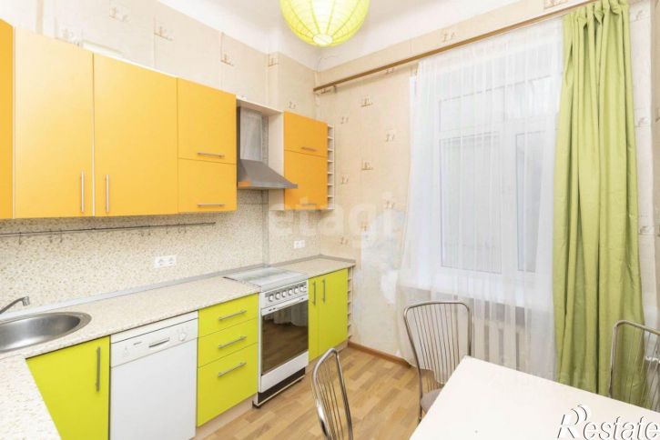 2-комн квартира ул Котельщиков, 1,  д. 1